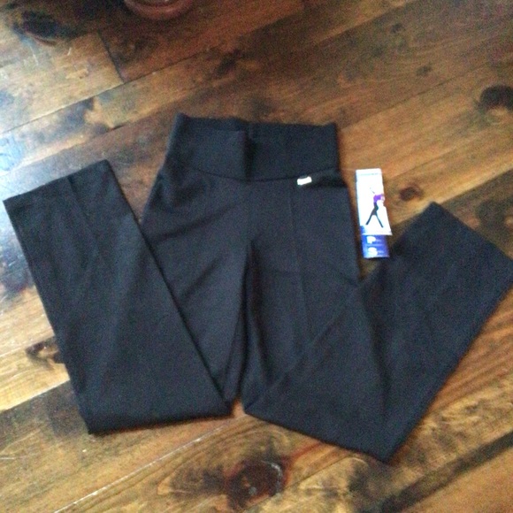 🎁 Nygard SLIMS Straight Leg Pants NWT - Picture 5 of 5